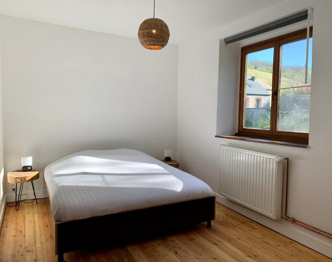 Gezellige Villa Met Open Haard En Zonnige Tuin. Doische Exteriér fotografie