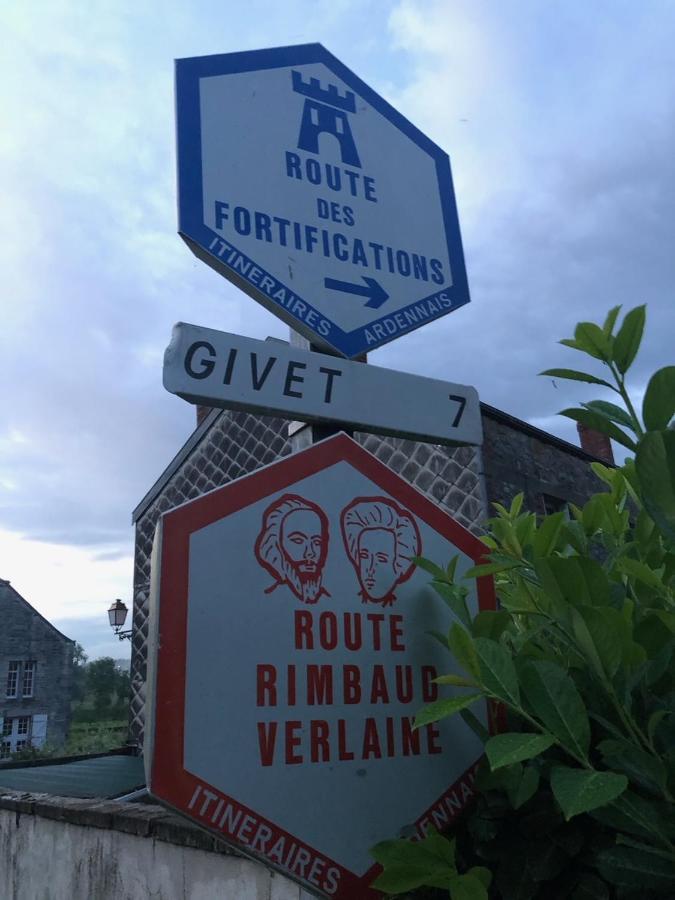 Gezellige Villa Met Open Haard En Zonnige Tuin. Doische Exteriér fotografie